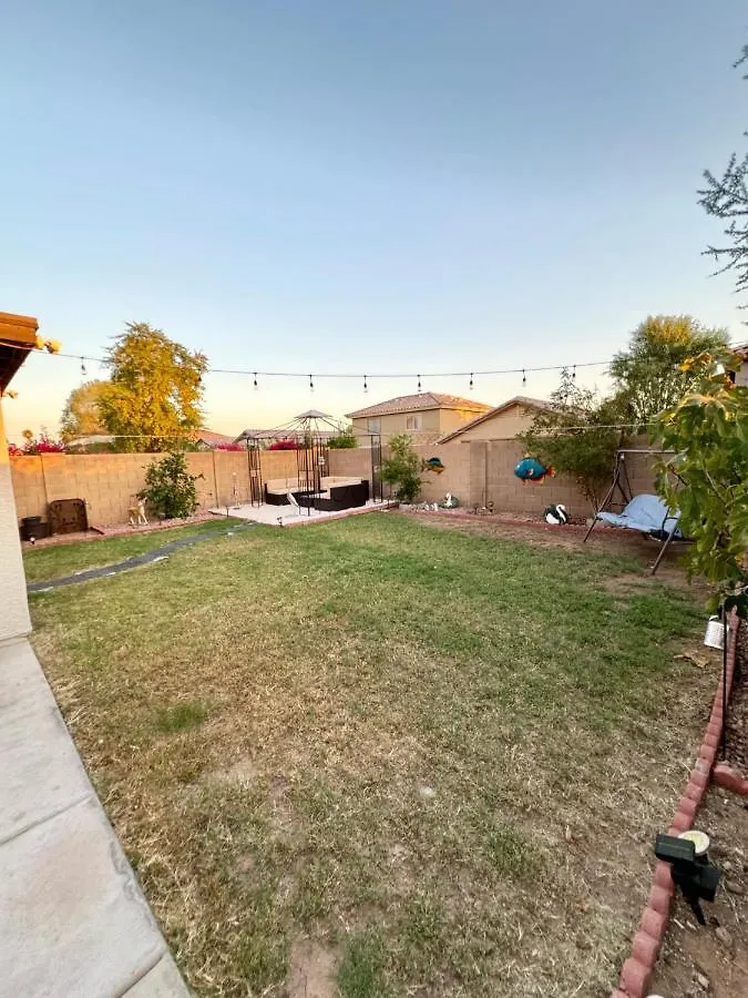 פיניקס West Phx Cozy King Suit With Private Bathroom Inside A House