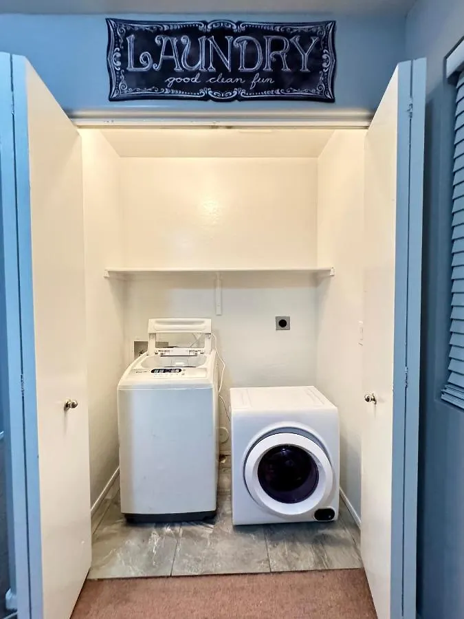 פיניקס West Phx Cozy King Suit With Private Bathroom Inside A House ארצות הברית