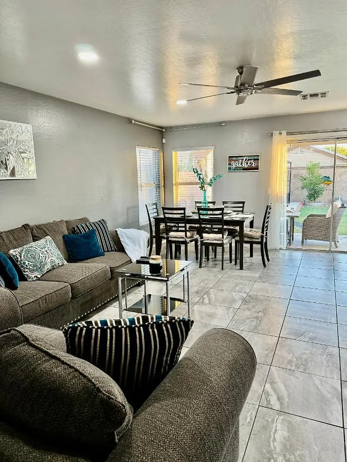 פיניקס West Phx Cozy King Suit With Private Bathroom Inside A House 0*,  ארצות הברית
